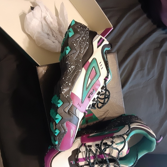 Filas - Picture 2 of 3